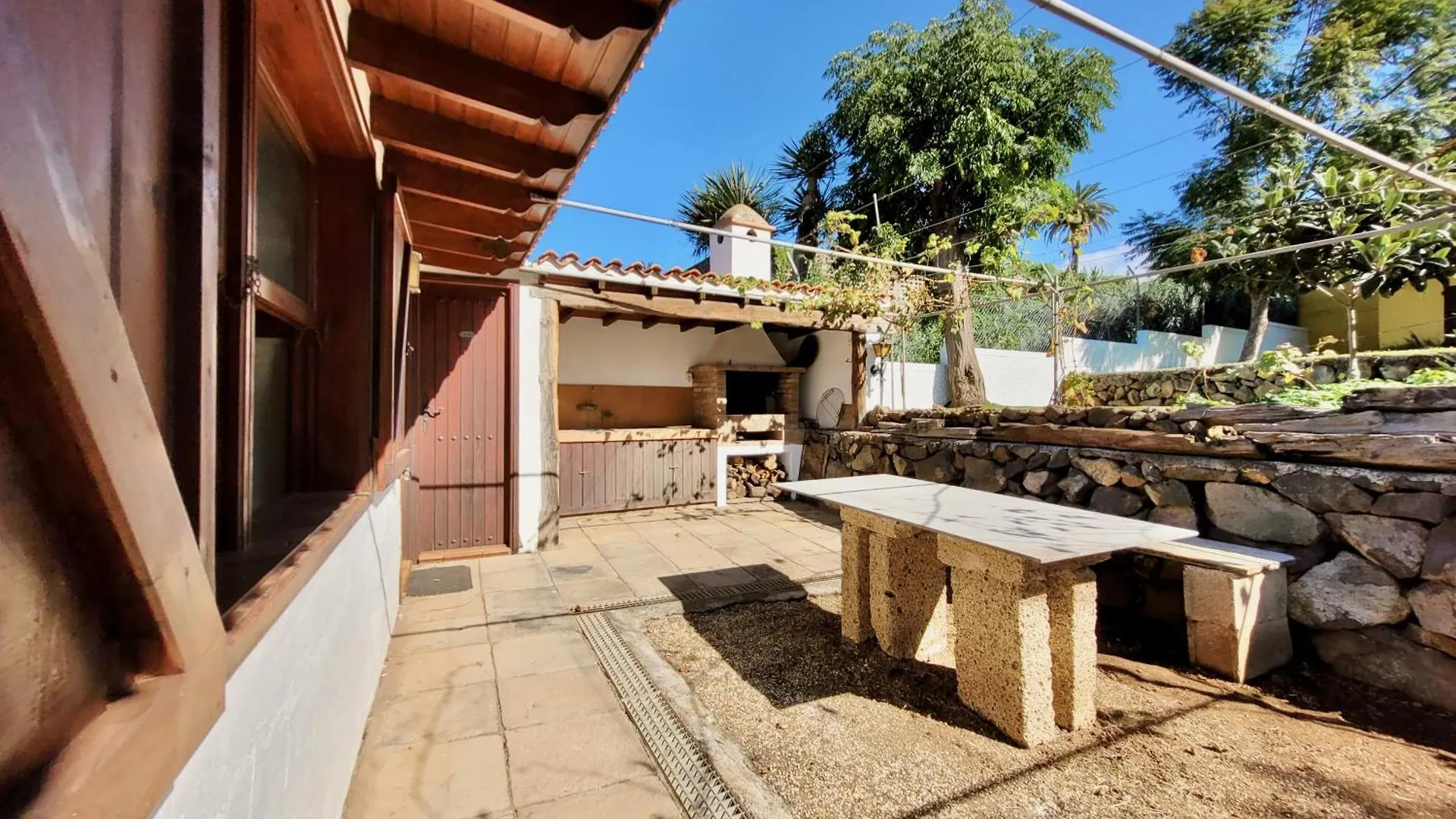 Villa Flores Y Sol location